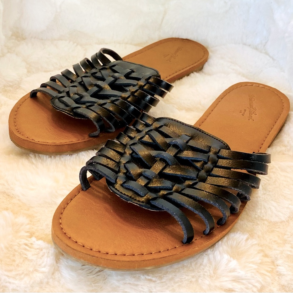 Universal Thread Luz Hurache Slides Sandals Faux Leather Weave Black Women's 9